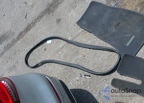 2021 Mercedes-Benz E 350 из США, поврежденный, VIN W1KZF8DB4MA977647